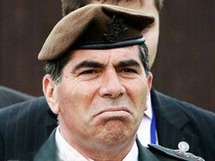 رئيس الأركان الاسرائيلي الجنرال جابي أشكنازي رئيس الأركان الاسرائيلي الجنرال جابي أشكنازي