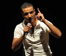 الشاعر المصري هشام الجخ