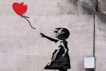 بيع لوحة "بانكسي" مقابل مليون دولار رغم تلف اجزاء منها بيع لوحة "بانكسي" مقابل مليون دولار رغم تلف اجزاء منها