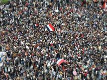 مغتربون مصريون يتركون المهجر و يعودون الى الوطن للمشاركة في الثورة مغتربون مصريون يتركون المهجر و يعودون الى الوطن للمشاركة في الثورة