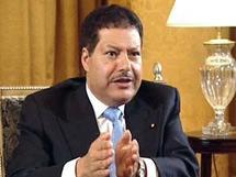 العالم المصري أحمد زويل وسط المتظاهرين في ميدان التحرير