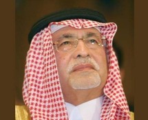 وزير الثقافة والإعلام السعودي عبد العزيز خوجة وزير الثقافة والإعلام السعودي عبد العزيز خوجة