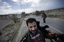 مجلس الامن يجيز اللجوء الى القوة ضد ليبيا مجلس الامن يجيز اللجوء الى القوة ضد ليبيا