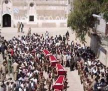 تشييع ضحايا مجزرة ميدان التغيير في العاصمة صنعاء تشييع ضحايا مجزرة ميدان التغيير في العاصمة صنعاء