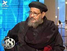 القمص عبد المسيح بسيط ابو الخير كاهن كنيسة العذراء بمسطرد