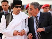 القذافي وعمرو موسى ...ربما كان الاثنان صادقان في الاتهامات