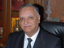 الدكتور عادل سفر رئيس الوزراء المكلف الدكتور عادل سفر رئيس الوزراء المكلف