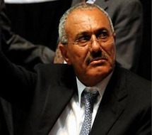 الرئيس اليمني علي عبد الله صالح في حكم الميت سياسيا