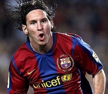 نجم برشلونة الأرجنتيني ميسي