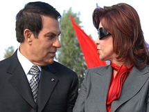 الرئيس التونسي المخلوع بن علي وزوجته ليلى الطرابلسي الرئيس التونسي المخلوع بن علي وزوجته ليلى الطرابلسي