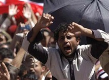 قوات الامن السورية فرقت بالقوة الخميس تظاهرة مماثلة في السويداء قوات الامن السورية فرقت بالقوة الخميس تظاهرة مماثلة في السويداء