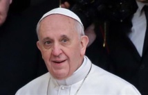 البابا: ليس مقبولا  أن يتهم الساسة المهاجرين في "كل شر"