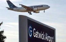 مطار جاتويك البريطاني يعلن عن تشغيل عدد محدود من الرحلات صباح الجمعة مطار جاتويك البريطاني يعلن عن تشغيل عدد محدود من الرحلات صباح الجمعة