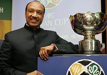 محمد بن همام رئيس الاتحاد الآسيوي لكرة القدم