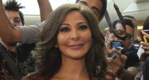 المغنية اللبنانية إليسا تهاجم رئيس البلاد وحزب الله بحدّة