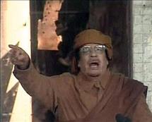 القذافي يعرض التفاوض ويصر على أنه يقاتل ارهابيين وسيظل ابا للشعب الليبي القذافي يعرض التفاوض ويصر على أنه يقاتل ارهابيين وسيظل ابا للشعب الليبي