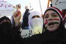 رغم اعتقال ثمانية آلاف شخص السوريون يواصلون ثورتهم ضد الأسد