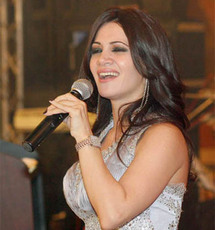 المطربة اللبنانية ديانا حداد