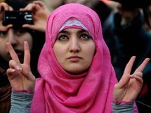 تجاهل الشباب الذين صنعوا التغيير مؤشر قد لا يعد بالخير