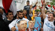 في "جمعة حماة الديار" .. ثمانية قتلى في قطنا قرب دمشق و دير الزور و داعل و مدن سورية اخرى في "جمعة حماة الديار" .. ثمانية قتلى في قطنا قرب دمشق و دير الزور و داعل و مدن سورية اخرى