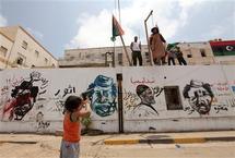 الاطلسي يواصل غاراته على طرابلس وموسكو تتخلى عن القذافي الاطلسي يواصل غاراته على طرابلس وموسكو تتخلى عن القذافي