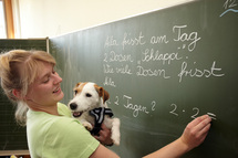 تبدأ المعلمة اليوم الدراسي بما تطلق عليه