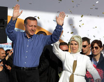 رجب طيب اردوغان وعقيلته رجب طيب اردوغان وعقيلته