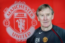 وفاة إيريك هاريسون مكتشف جيل 1992 بمانشستر يونايتد