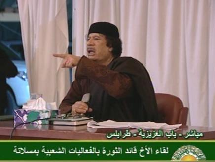 الحلفاء يفكرون بمخزون النفط والقذافي يعتبرها حربا صليبية الى يوم القيامة