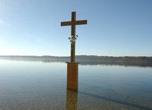 أسئلة غامضة عن إغتيال ملك عند بحيرة "شتارنبرج"منتجع لودفيج الثاني