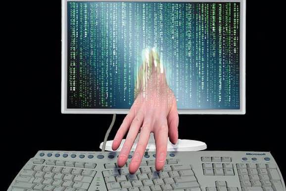 هاكرز ينشرون وثائق سرية للشرطة الإيطالية