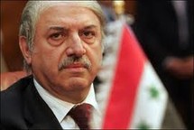 يوسف أحمد سفير سورية لدي مصر