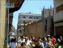 مقتل 21 مدنيا برصاص الامن في مدينة دير الزور السورية الثلاثاء