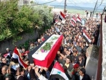  26قتيلا في سوريا الاربعاء  والنظام يؤكد مواصلة قمع الاحتجاجات رغم الضغوط 