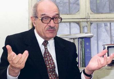 هيثم المالح  : زمن مبادرات الحلول انتهى والتدخل العسكري في سورية سيدمرها