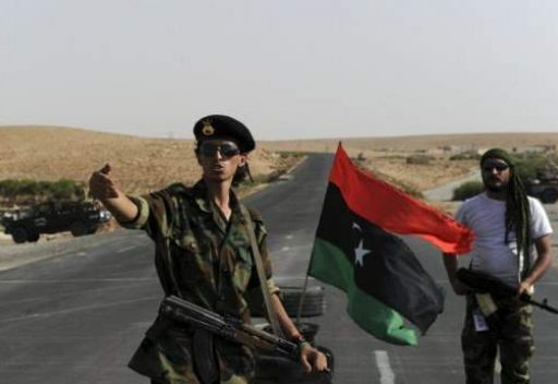 الثوار الليبيون يستعدون لهجمات جديدة ضد معاقل القذافي بعد انتهاء المهلة الثوار الليبيون يستعدون لهجمات جديدة ضد معاقل القذافي بعد انتهاء المهلة