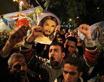 مقتل 24 متظاهرا خلال تظاهرة للاقباط بالقاهرة وحظر تجول وسط المدينة 