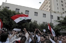  مقتل ثلاثين مدنيا في جمعة  "شهداء مهلة الجامعة العربية"معظمهم في حمص 