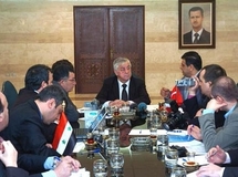 عبدالفتاح عمورة في مؤتمر صحفي بالخارجية السورية