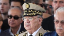 حزب جزائري معارض يتهم قايد صالح بالالتفاف على مطالب الشارع