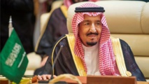 القمة العربية: السعودية تطالب بموقف حازم من إيران والعراق يتحفظ