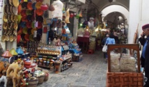 سوق العطارين بتونس مقصد العرسان والباحثين عن روائح نفيسة