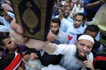 التيارات الإسلامية في مصر: تعديلات السلمي تخالف المتفق عليه وتعطل كتابة الدستور