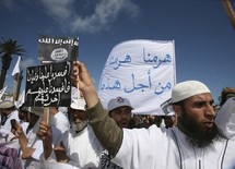  الاسلاميون بالمغرب يتوقعون نصرا بالانتخابات على غرار الفوز التونسي 