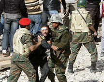 اسرائيل تراهن على طنطاوي لتفادي وقوع مصر في "الفوضى"