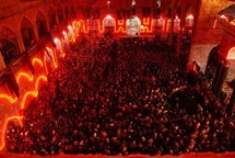 ملايين الشيعية يحيون يوم عاشوراء وسط إجراءات أمنية مشددة في كربلاء