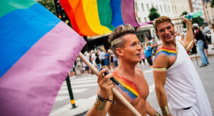 كيف بدأت مسيرات "برايد" للمثليين وما قصة علمهم؟