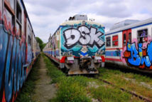 إزالة رسومات الجرافيتي في القطارات تكلف ملايين الدولارات