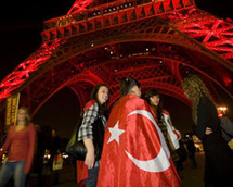  تجريم إنكار مجازر الأرمن  يؤزم العلاقات الفرنسية التركية