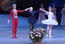 مسرح البولشوي يكرم أحد أبرز مصممي الباليه الروسي